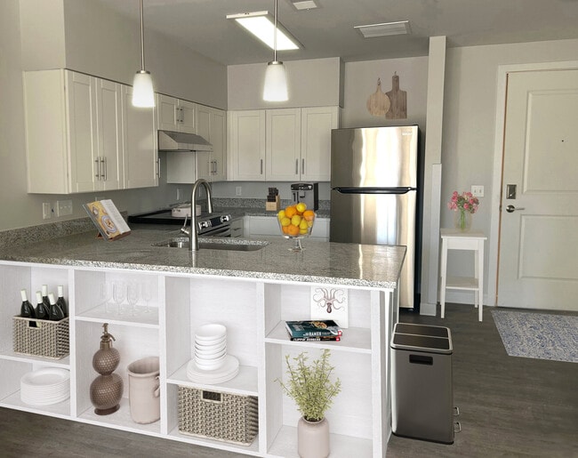 Foto del edificio - Hill House at Beechfield, A 62+ Senior Com...