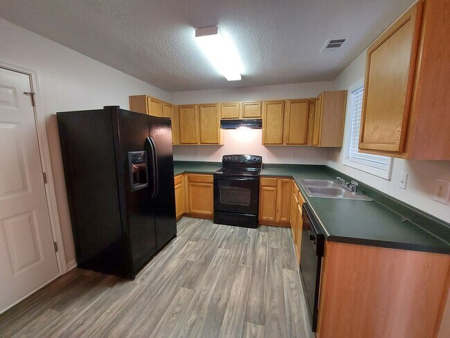 Foto del edificio - 7093 Mahonia Pl