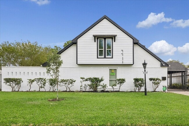 Foto del edificio - 7711 Meadowvale Dr