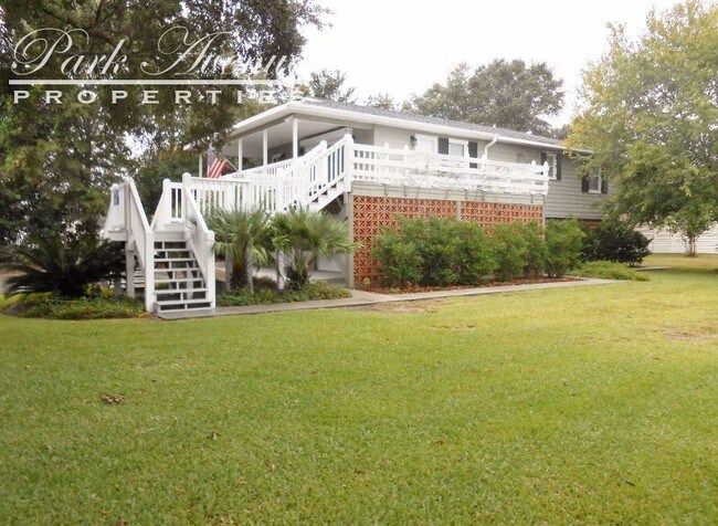 Foto del edificio - 221 Sea Crest Dr