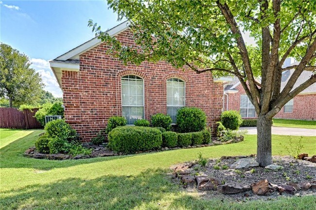 Building Photo - 9824 Sota Grande Dr
