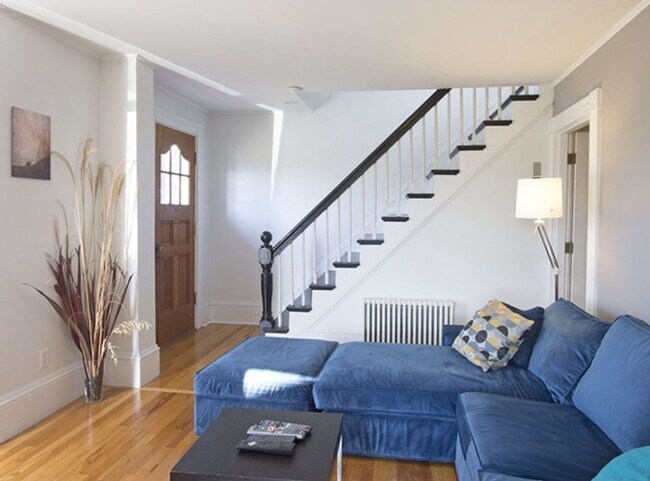 Building Photo - Winter Rental:  Helena House - Utilities I...