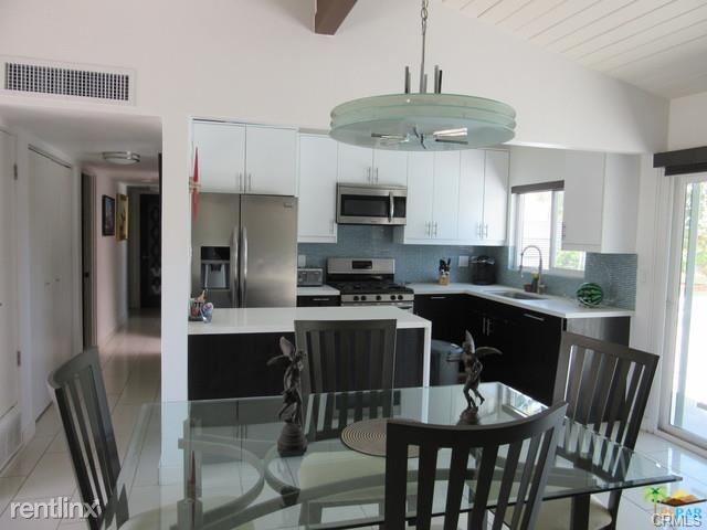 Building Photo - 3 br, 2 bath House - 206 N Burton Way