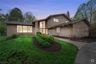 Building Photo - 26460 Hendon Rd