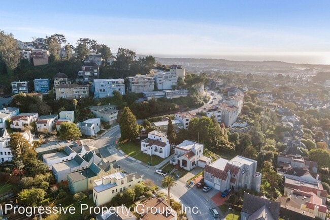 Building Photo - 3 br, 1.5 bath House - 37 Miraloma Drive