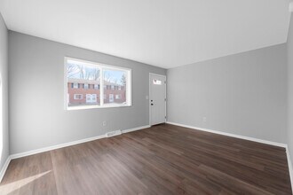 Building Photo - 442 Barnett Rd