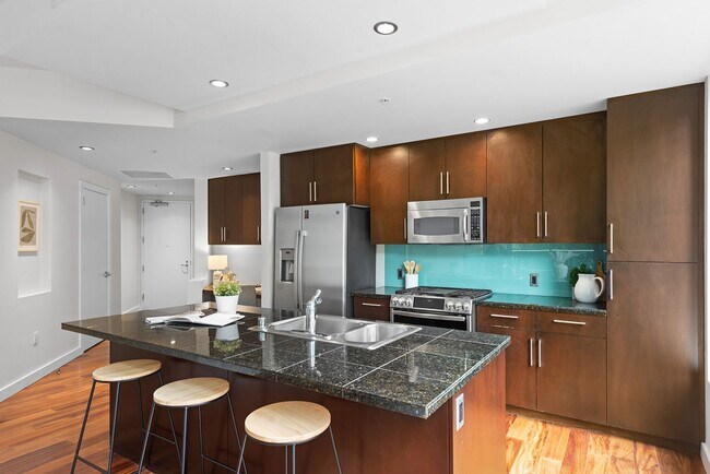 Foto del edificio - Bright Corner 1Bed/1Bath Condo in the Heart of Downtown Seattle!
