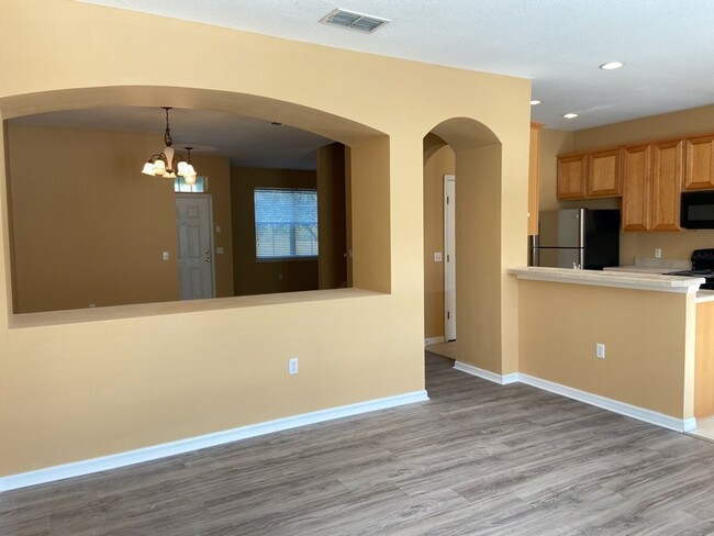 Building Photo - 2824 Grasmere View Pkwy N