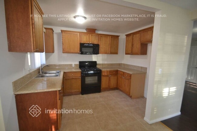 Building Photo - 7447 Loma Verde Ave