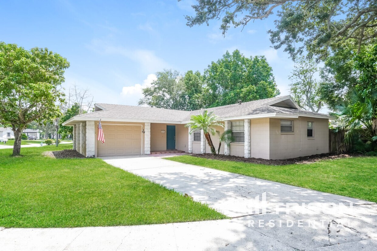 Foto principal - 19 Winding Ridge Rd