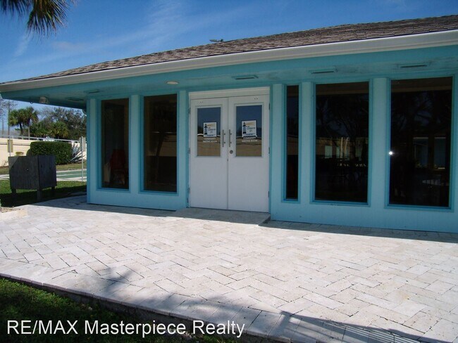 Building Photo - 2 br, 2 bath House - 1550 NE 13th Terrace,...