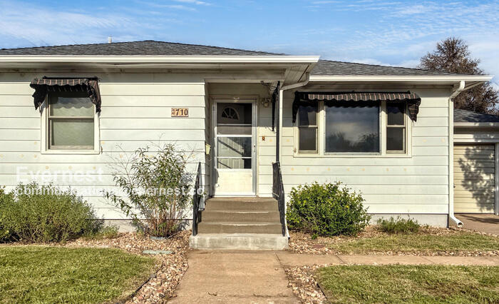 Foto principal - 710 25th Ave