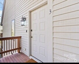 Building Photo - 299 Blue Ridge Dr S