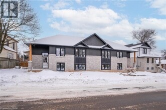 Building Photo - 18 Hincks St