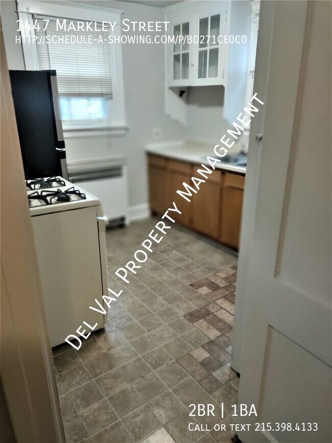 Foto del edificio - Brick-Front 2-BD, 1-BTH, Townhome for Rent...