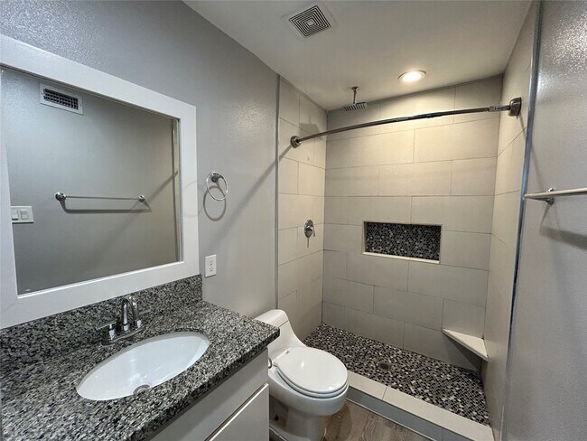 Foto del edificio - 2807 Beauchamp St