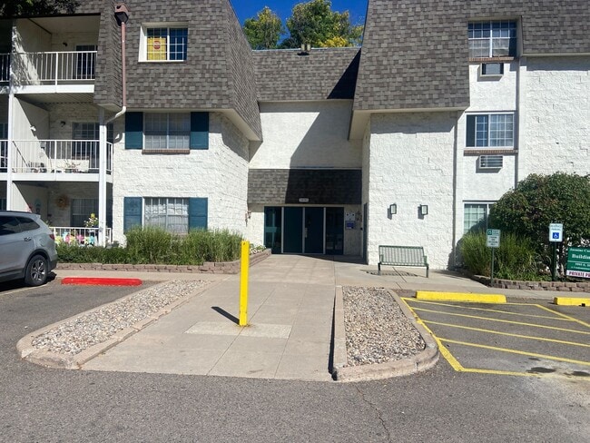 Top Floor Condo in Southeast Denver 2 bed ... - Top Floor Condo in Southeast Denver 2 bed ...