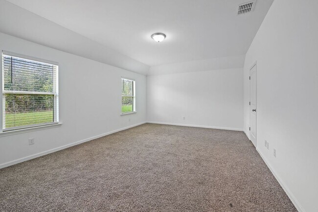 Foto del edificio - 15820 Loussier Dr