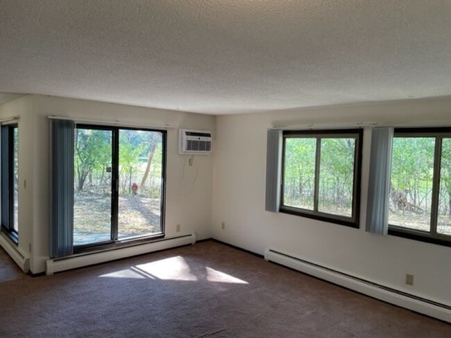 Interior Photo - Shadow Green Apartments