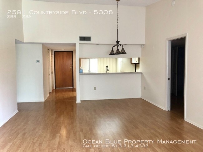 Building Photo - Wonderful and Spacious 2/2 Countryside Condo