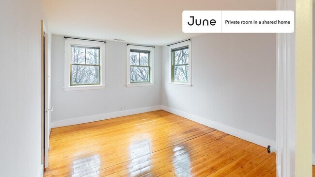 Foto del edificio - Room in Shared 5 bed/2.5 bath home in Newton Corner