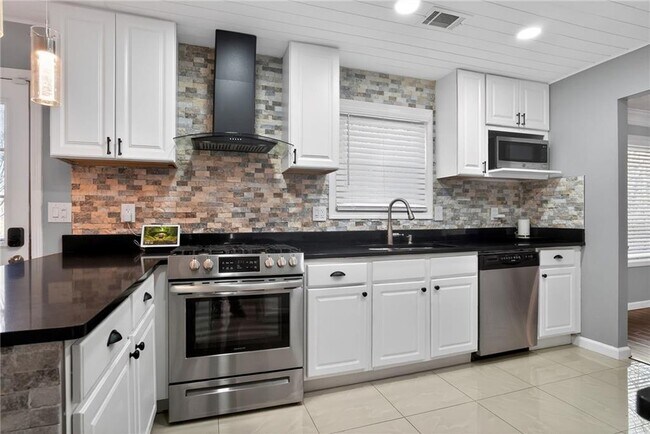 Foto del edificio - 1234 Carriage Trace Cir