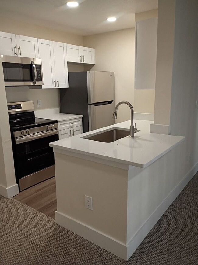 Interior Photo - Pinewood Park