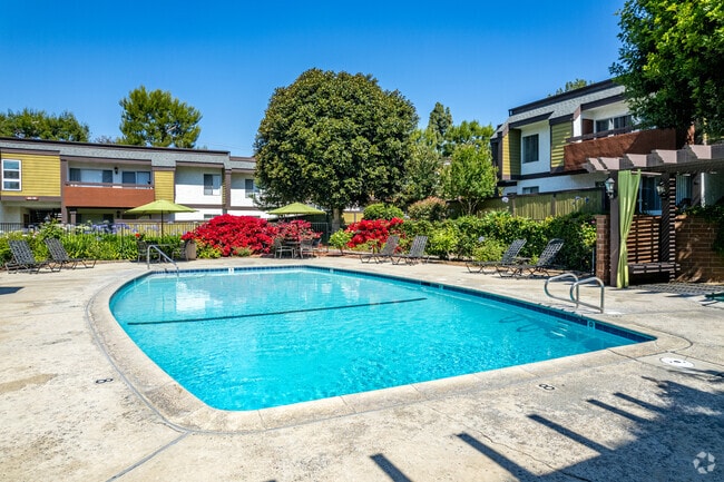 Building Photo - Timbers Apartments, Upland