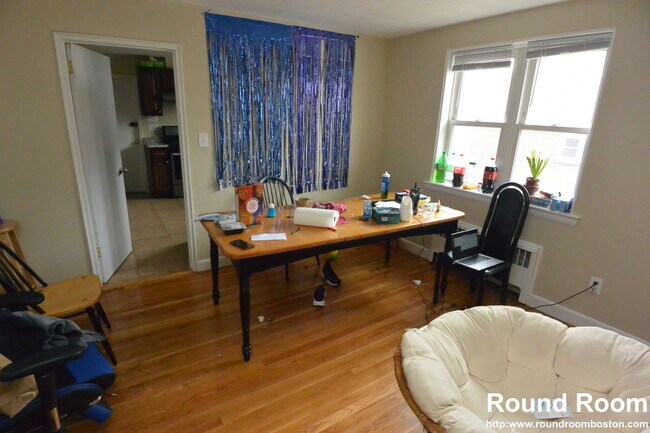 Foto del edificio - 273 Corey Rd