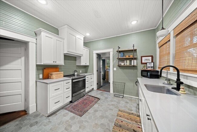 Foto del edificio - 1104 N 8th Ave