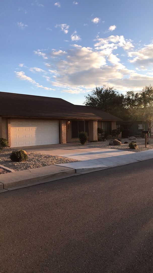 Foto del edificio - ++++COMING SOON++++3 Bedroom/2 bath home with large yard near Alma School & Warner