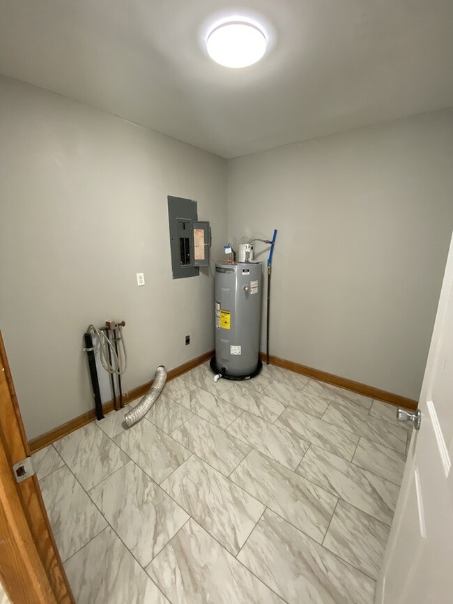 Foto del edificio - 3 bed 2 bath home