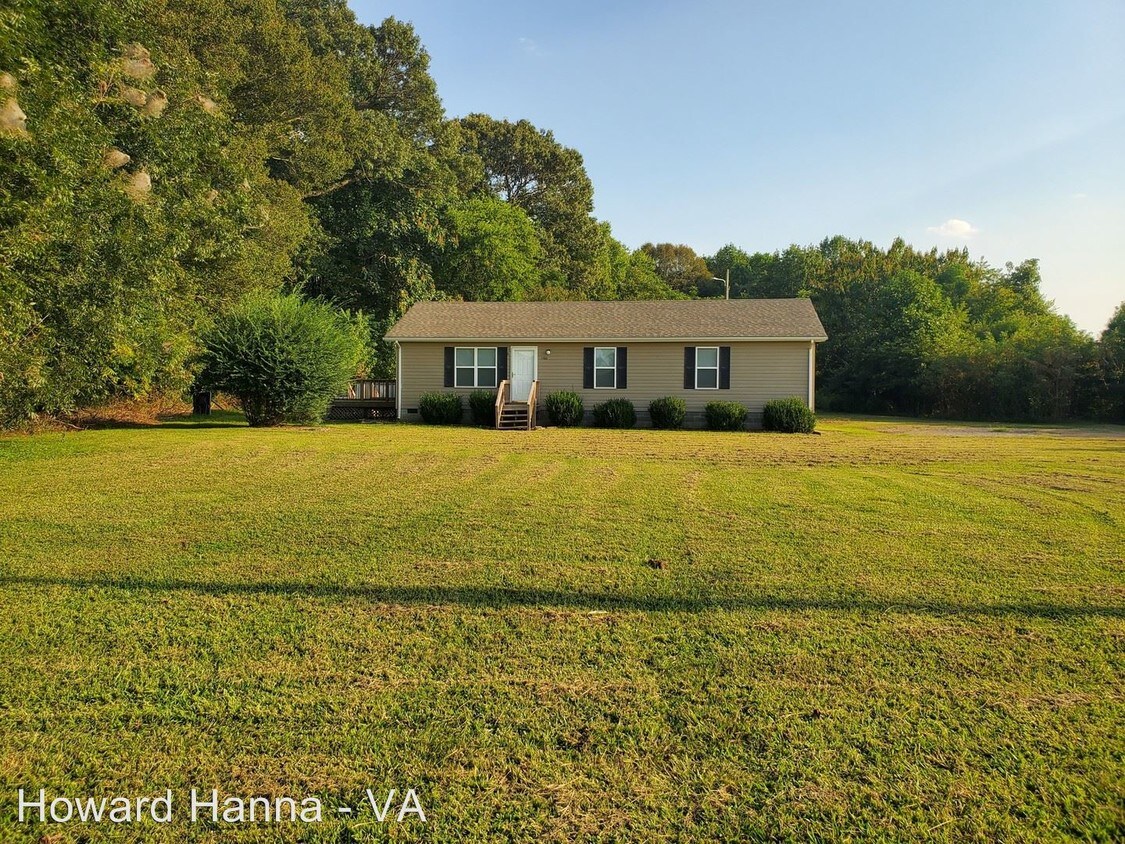 3 br, 2 bath House 8486 Swanns Point Rd. House Rental in Spring