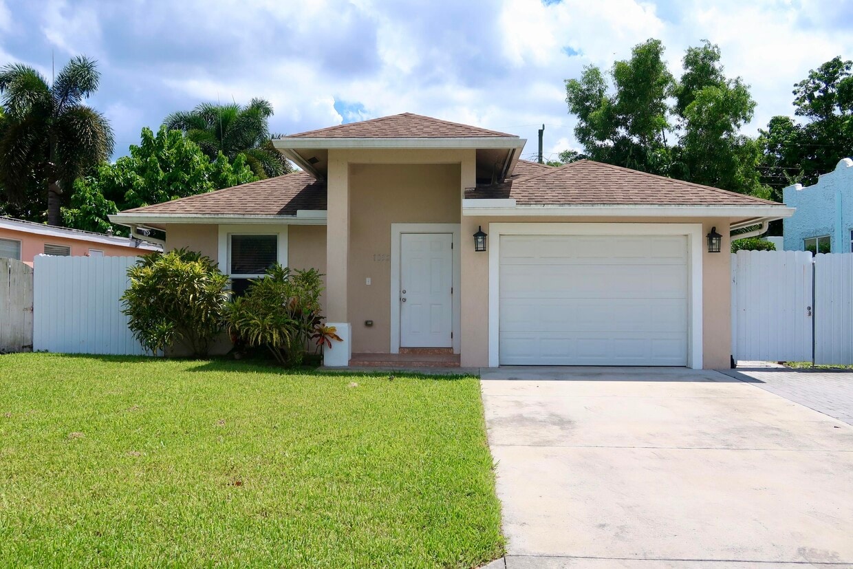 Foto principal - 1032 Francis St