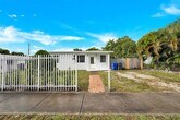 Foto principal - 3900 SW 47th Ave