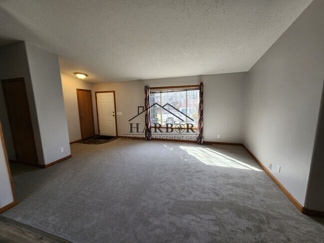 Foto del edificio - Single Family Home in Kasson, MN