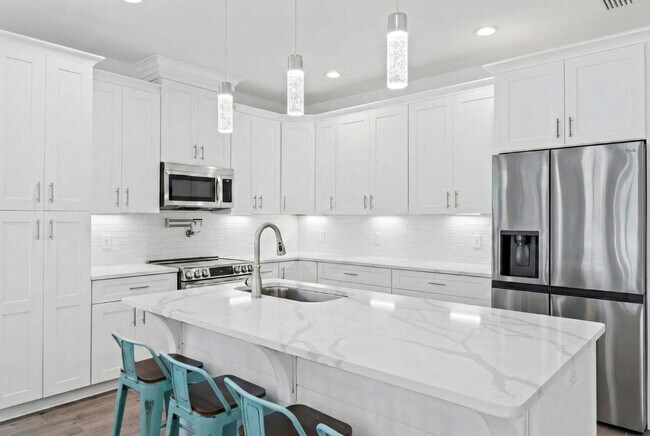 Foto del edificio - 508 Lyndell Ln