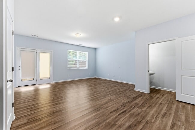 Foto del edificio - 3068 Tarian Way