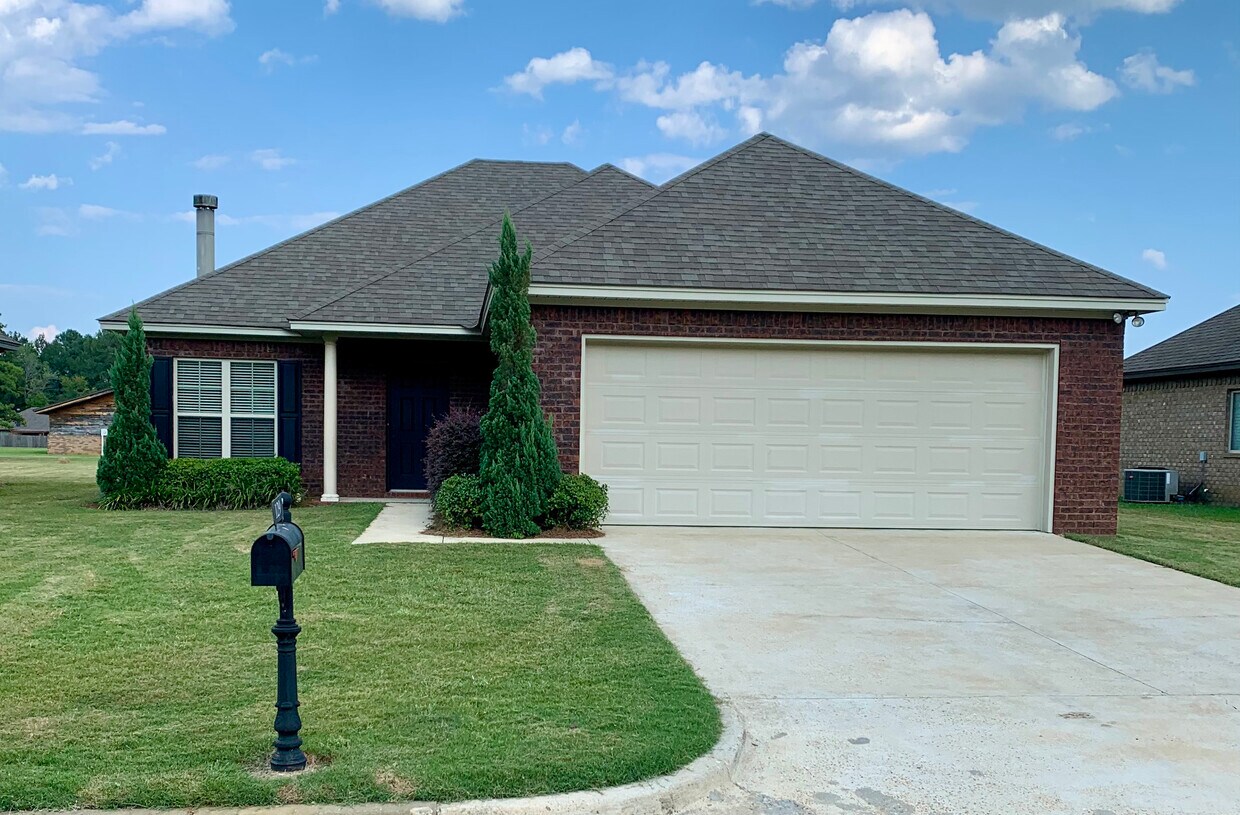 129 Hearth Haven Dr, Wetumpka, AL 36092 House Rental in Wetumpka, AL