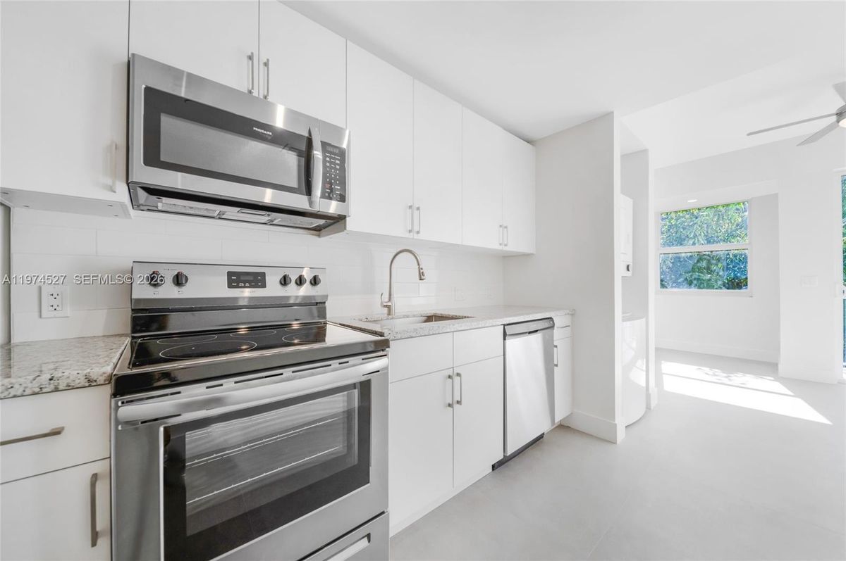 Foto del edificio - 1536 NW 15th Ave