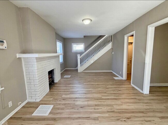 Foto del edificio - 4002 Rookwood Ave