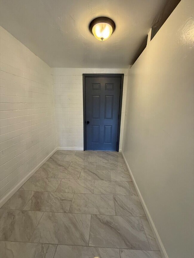 Foto del edificio - Townhome For Rent