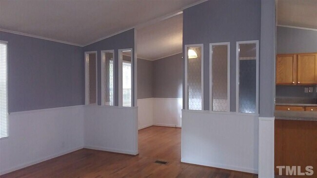 Building Photo - 800 Latimer St