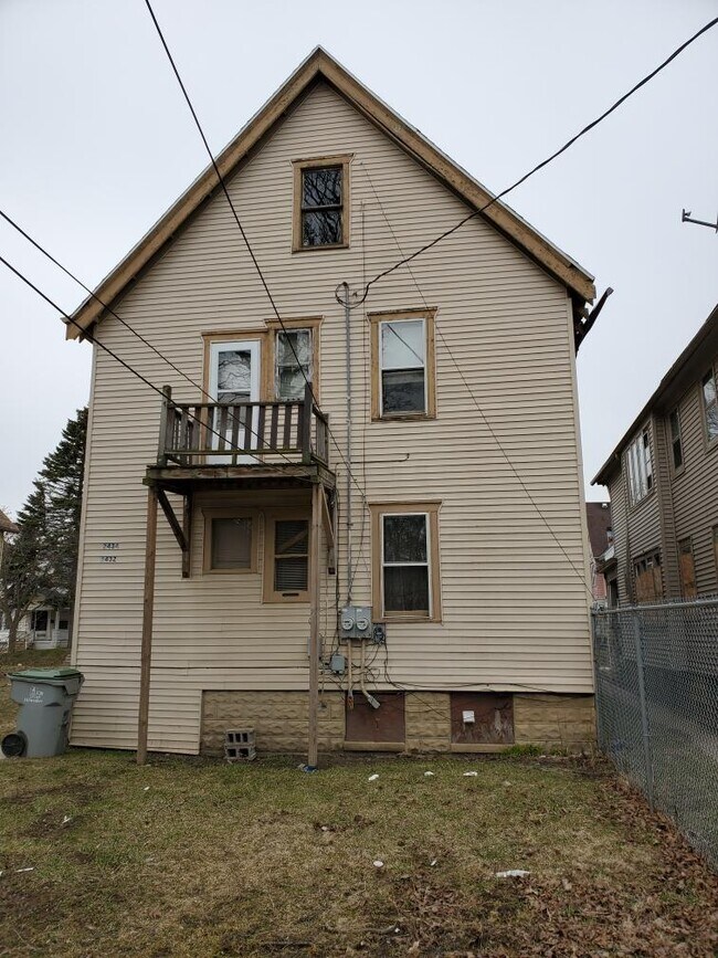 Back of House - 2432 N 39th St