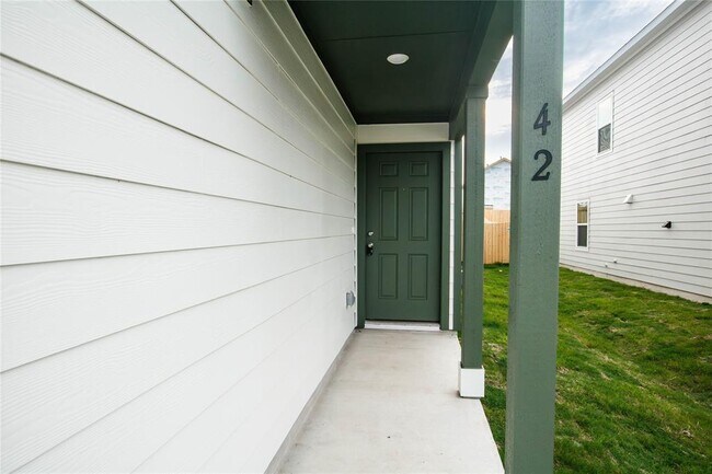 Foto del edificio - 42 Trinity Cir