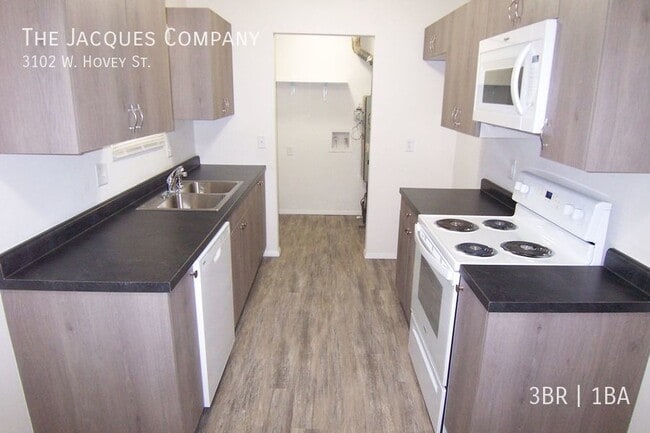Building Photo - Newly Remodeled 3 Bedroom 1 Bath Home on W...