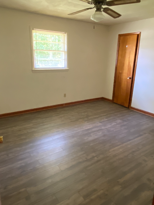 Foto del edificio - 1543 18th Ave Pl NE