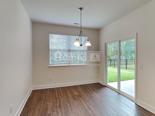 Building Photo - 3102 Esquire Drive