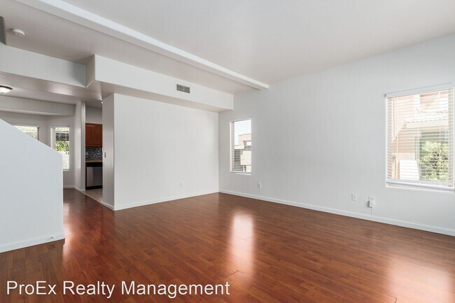 Foto del edificio - 4 br, 2.5 bath House - 7212 S 12th Pl