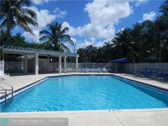 Foto del edificio - 5659 NW 99th Ln